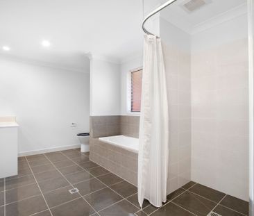 Spacious Modern Living - Photo 6