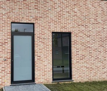 Woning te huur in Sint-Joris-Weert voor € 1.795 met 4 slaapkamers - Photo 2