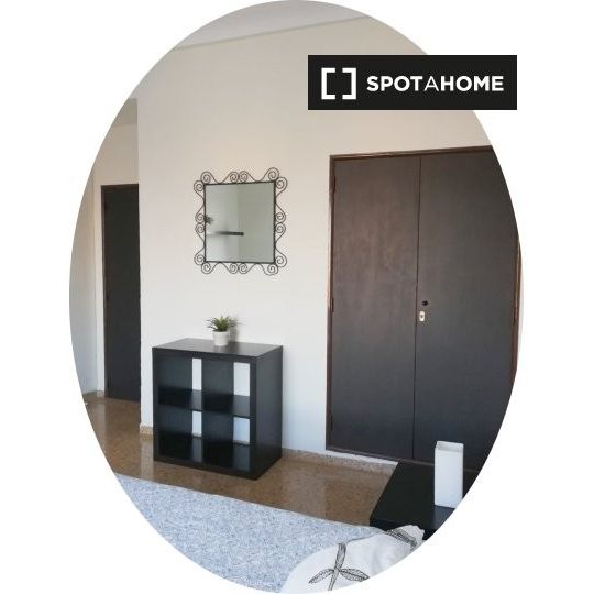 zaragoza, Aragon 50010 - Photo 1