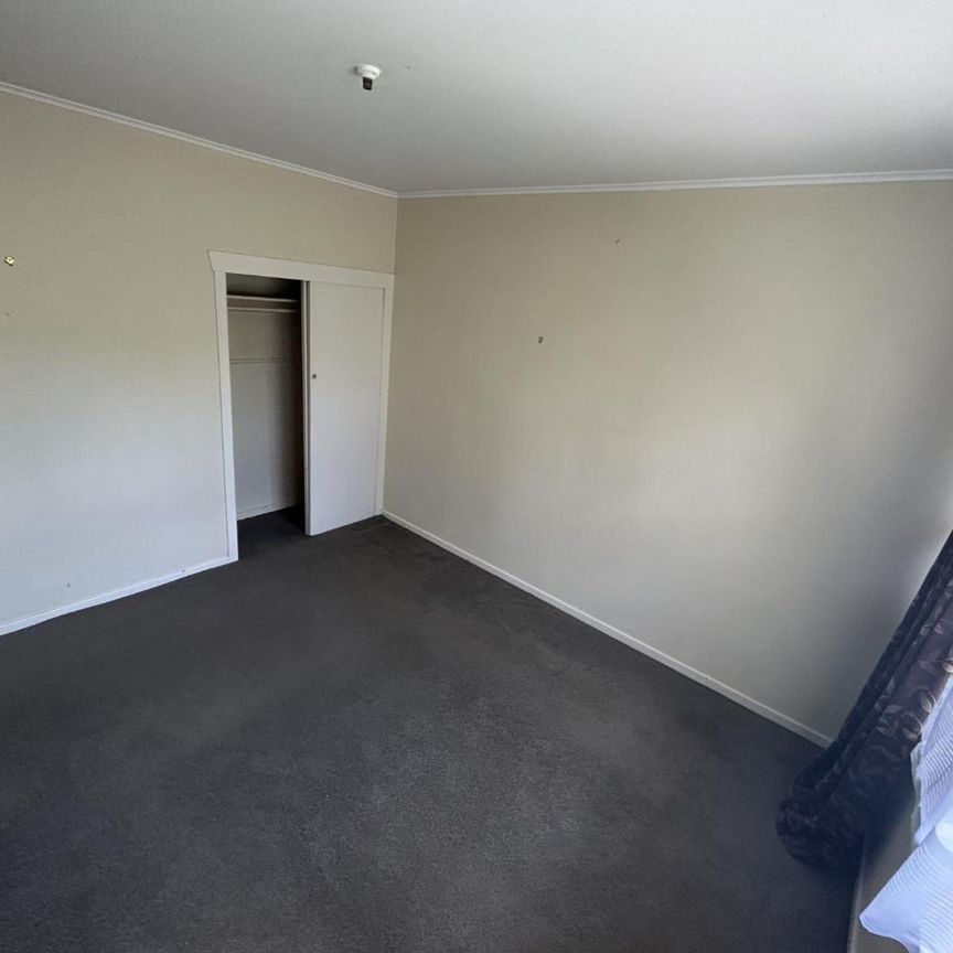 Value on Victoria - Photo 1