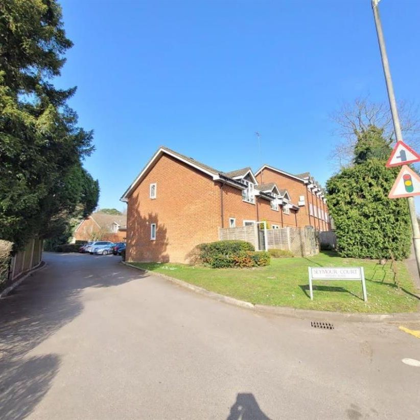 Seymour Court, Crowthorne, RG45 6AQ - Photo 1