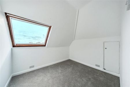 5 bedroom semi-detached house to rent - Photo 5