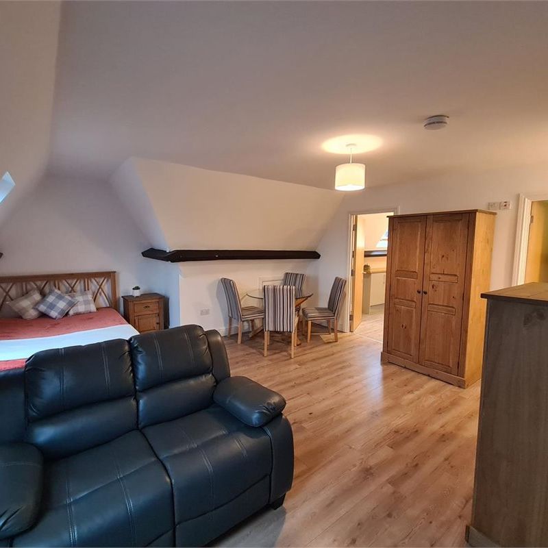 Flat 11, 84 Lincoln Road - Photo 1