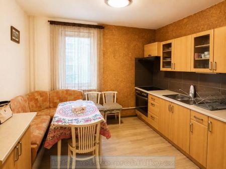 Pronájem bytu pokoj 25 m2 - Photo 2