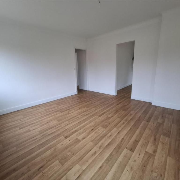 A LOUER Appartement MARTINVAST - Photo 1