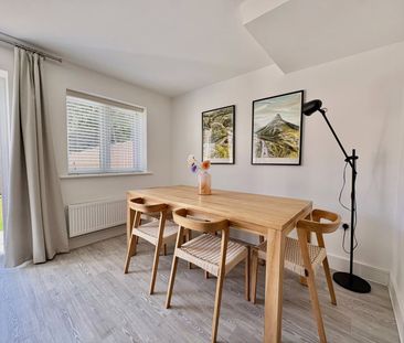 Lake Avenue, Mytchett, Camberley, Surrey, GU16 - Photo 4