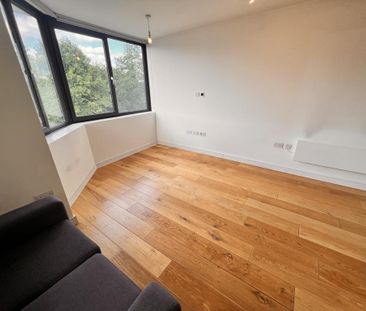 Studio to rent - Photo 4