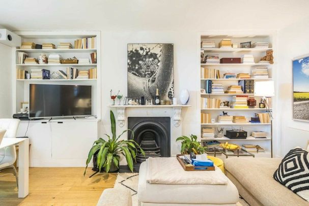 Richmond Hill, Richmond, TW10 - Photo 1