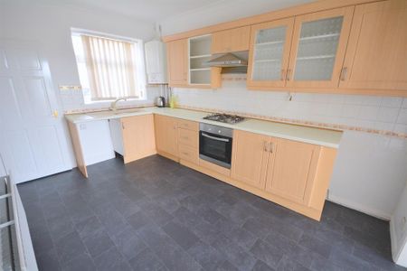 2 bedroom terraced house to rent - Photo 3