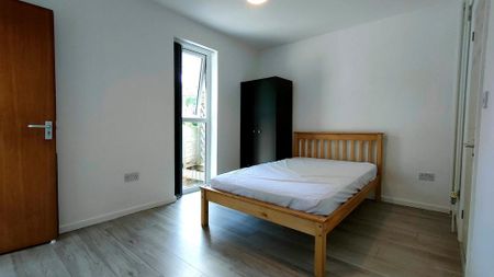 House of multiple occupation to rent - Photo 2