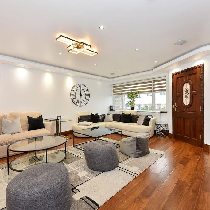 4 bedroom house to rent - Photo 1