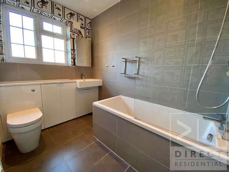 South Street, Epsom, KT18 - Photo 2