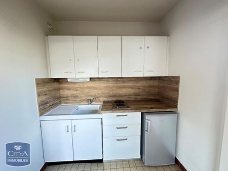 Location Appartement 1 pièce 30m² CHARNAY LES MACON 71850 - Photo 2