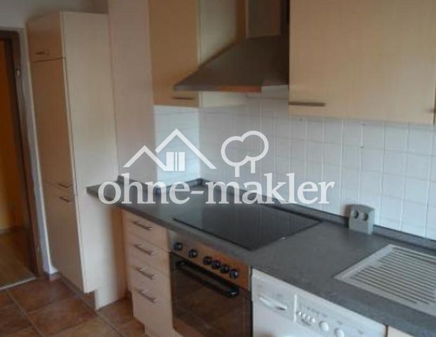 Rennweg! Hell, 2 Zimmer, Balkon, ganz oben, mit KÜCHE und Waschmaschine - Photo 1