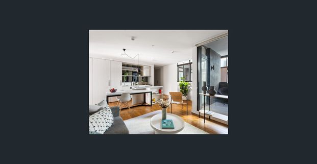 Elevated Lifestyle Living in the Heart of Hawthorn - Photo 1