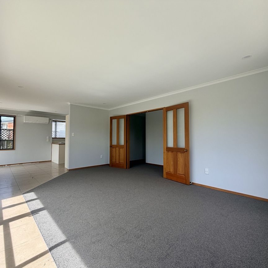 1 Bencard Place, Hillmorton - Photo 1