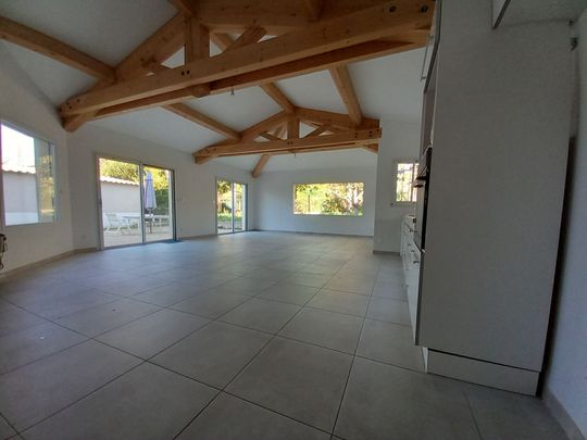 Location Appartement 5 pièces 145m² GEMENOS 13420 - Photo 1