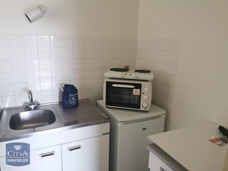 Location Appartement 1 pièce 28m² LE MANS 72000 - Photo 2