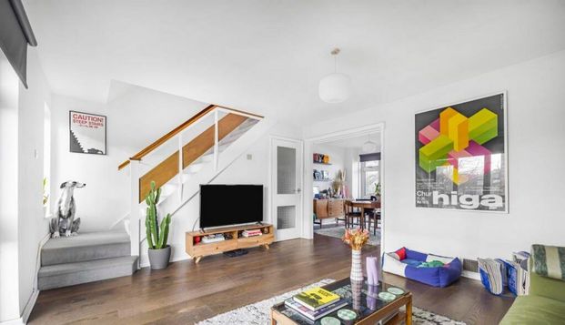 2 bedroom maisonette to rent - Photo 1