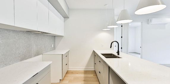 Magnifique 5 ½ lumineux - Non-meublé - à 2 minutes du Lac des Sables – Sainte-Agathe-des-Monts - Photo 2