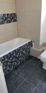 Ground Floor Larkspur Gardens, LU4 - Photo 4