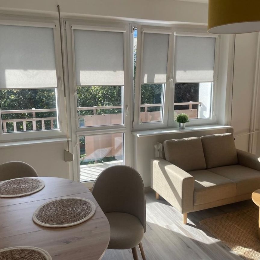 Świeżo po remoncie,3 pokoje,loggia, top lokalizacj 50 m² - Photo 1