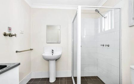 “Tidy garden flat in suburban pocket” - Photo 5