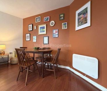 Regents Court, Chorlton, M16 - Photo 4