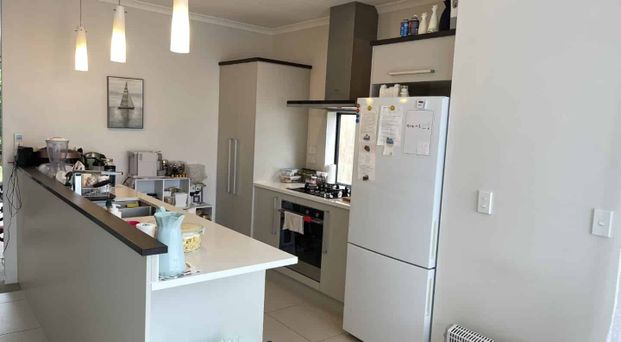 Karaka Three Bedrooms Townhouse - Photo 1