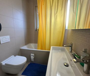 Charmant appartement en attique de 3.5 pièces à Yverdon-les-Bains - Foto 5
