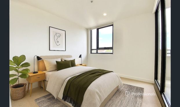 Modern & Spacious 2-Bedroom Apartment | C210/58 Kambrook Road, Caulfield North - Photo 1
