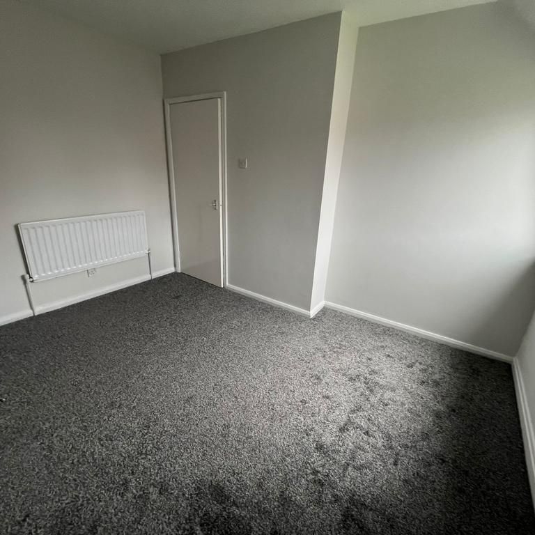 2 bedroom semi-detached house to rent - Photo 1