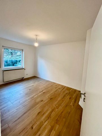 Renovierte 3-Zimmer Wohnung mit neuer EBK, Terrasse und Garten - Foto 3