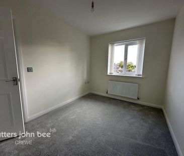 3 bedroom semi-detached house to rent - Photo 6