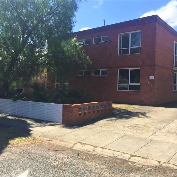 5 / 9 Rosstown Road, CARNEGIE - Photo 1