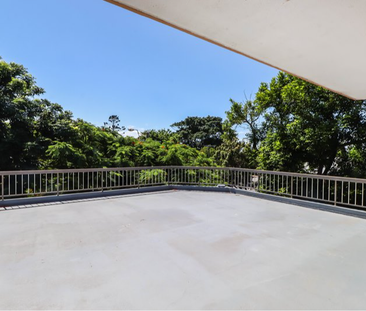 Unit 4, 59 Prince Edward Parade, Redcliffe, QLD - Photo 5