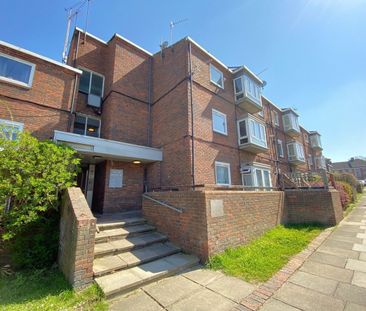 1 Bed Flat, Charlton, SE7 - Photo 4