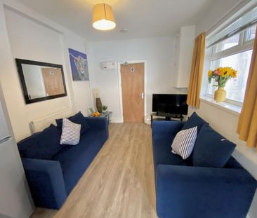 5 bedroom terraced house to rent - Photo 5