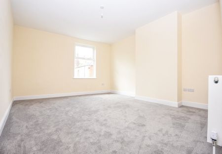 2 bedroom terraced house - Photo 3