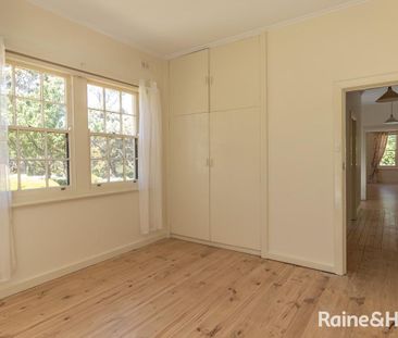 Character Home for Rent in Highly Sought-After Blackwood - Photo 5
