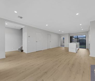 🏡 !! Spacious 4-Bedroom Family Home Close to Tarneit Shopping Centr... - Photo 1