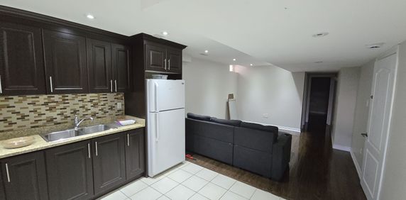 For Lease - 59 Castle Oaks Cross, Brampton, Ontario - Photo 2