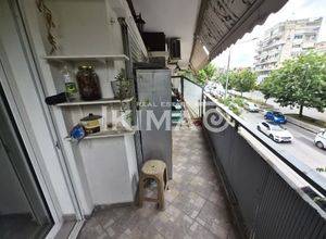 Διαμέρισμα για ενοικίαση - Χαριλάου, - Φωτογραφία 3