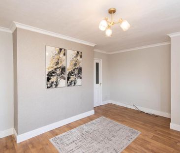 2 bedroom semi-detached house to rent - Photo 2