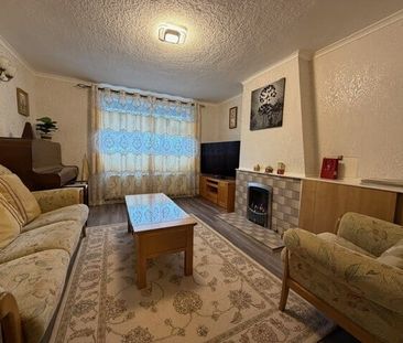 Charles Road, Stamford - Photo 1