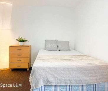 Basingstoke Road, Reading, Berkshire, RG2 - Photo 6