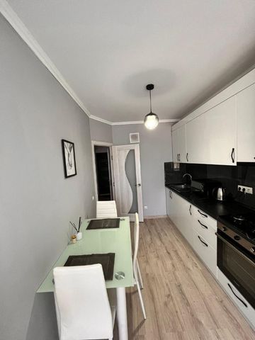 Garsoniera de inchiriat in zona Bucurestii Noi - Fotografie 3