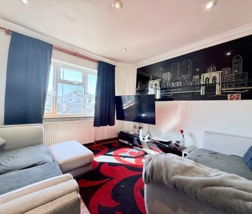 Gurney Road, Northolt, London, UK, UB5 6LJ - Photo 4