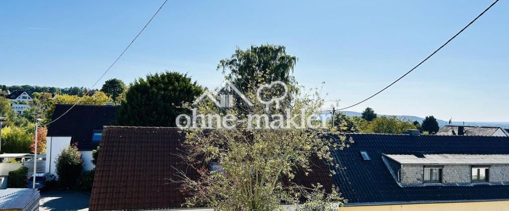 Grosse DG-Wohnung mit herrlichem Blick 🌻(ohne Balkon) - Foto 1