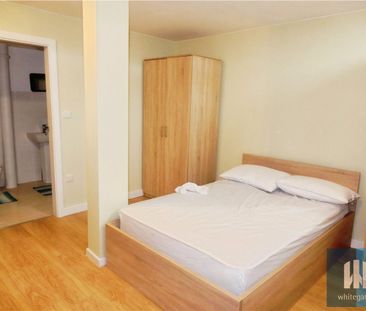 Fitzwilliam Street, Town Centre, Huddersfield, HD1 - Photo 1